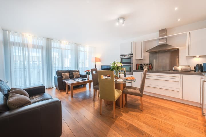 Highland Apartments By Mansley
