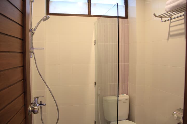 CLV Hotel & Villa