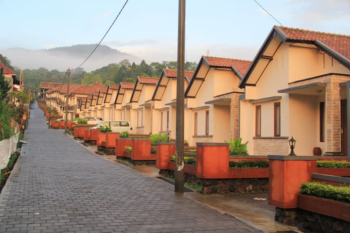 CLV Hotel & Villa