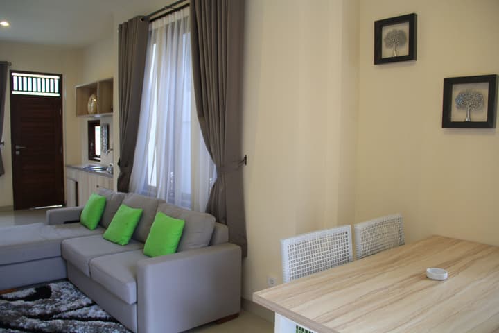 CLV Hotel & Villa