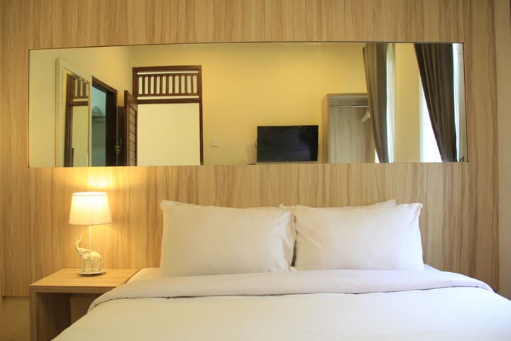 CLV Hotel & Villa