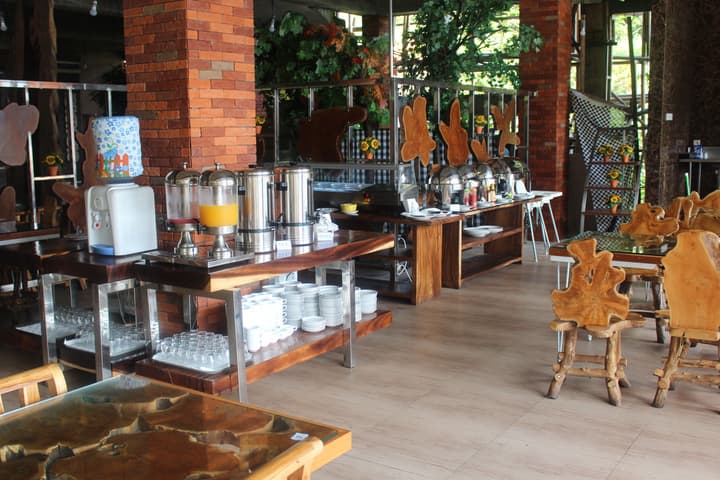 CLV Hotel & Villa