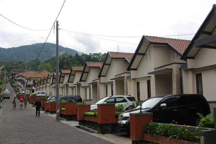 CLV Hotel & Villa
