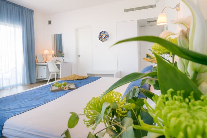 Mikes Kanarium Hotel