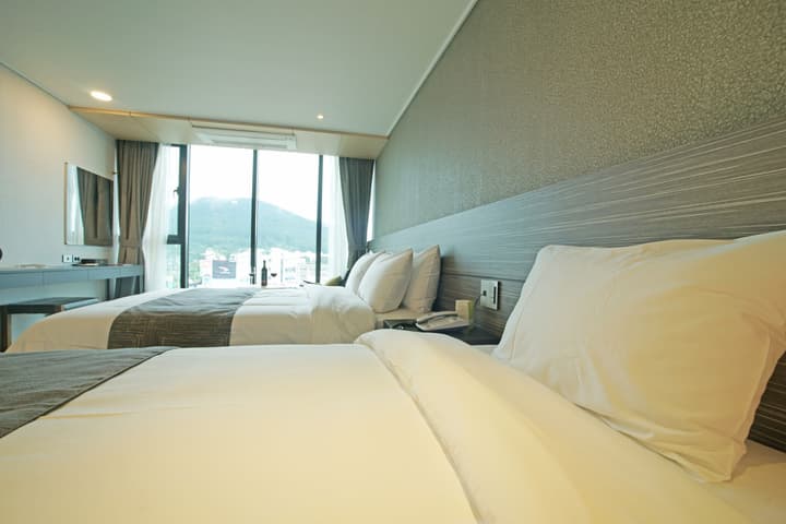 I-Jin Hotel
