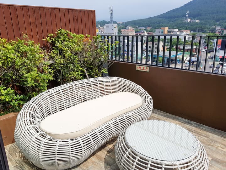 I-Jin Hotel