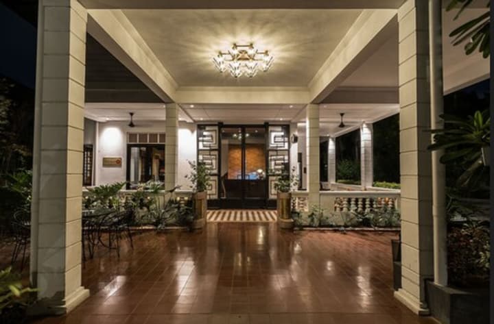 The Henry Hotel Manila