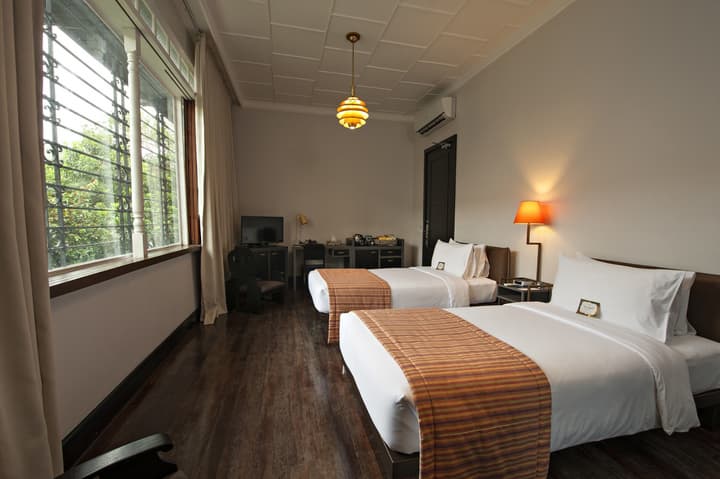 The Henry Hotel Manila
