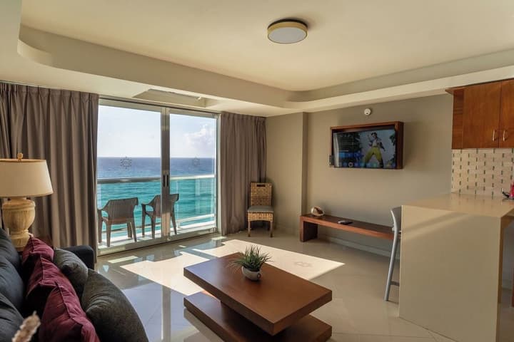 Ocean Dream Cancun by GuruHotel