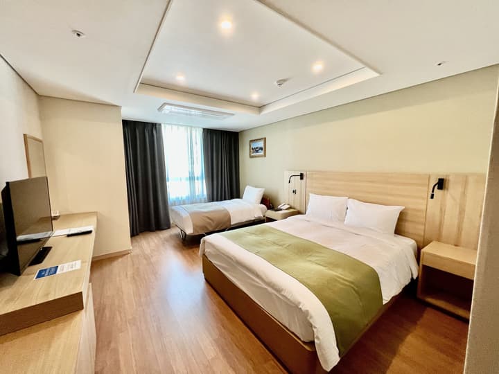 Crown Harbor Hotel Busan