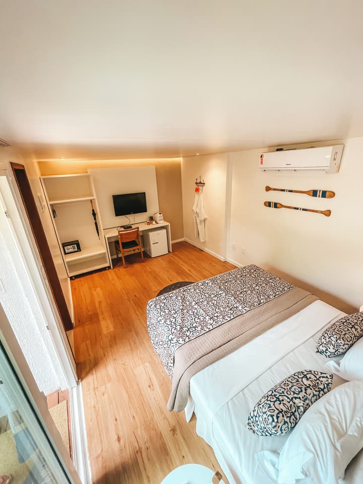 Dolphin Hotel