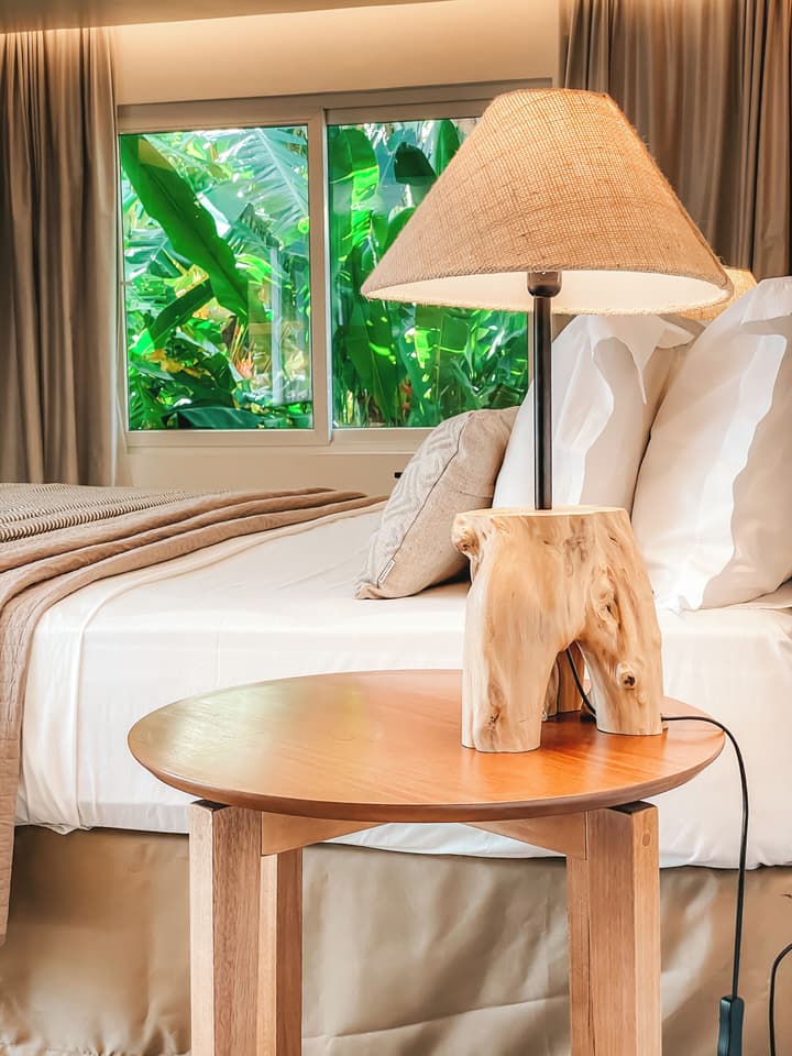 Dolphin Hotel