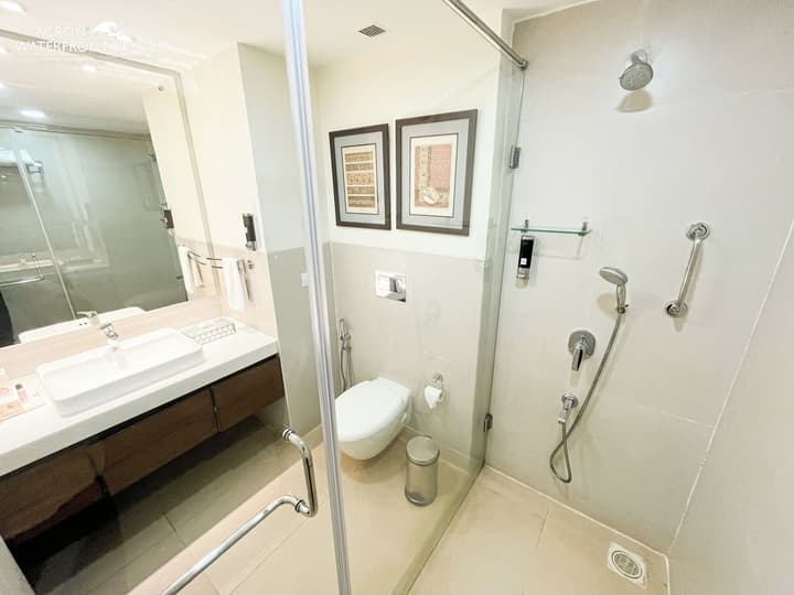 Acron Waterfront Resort