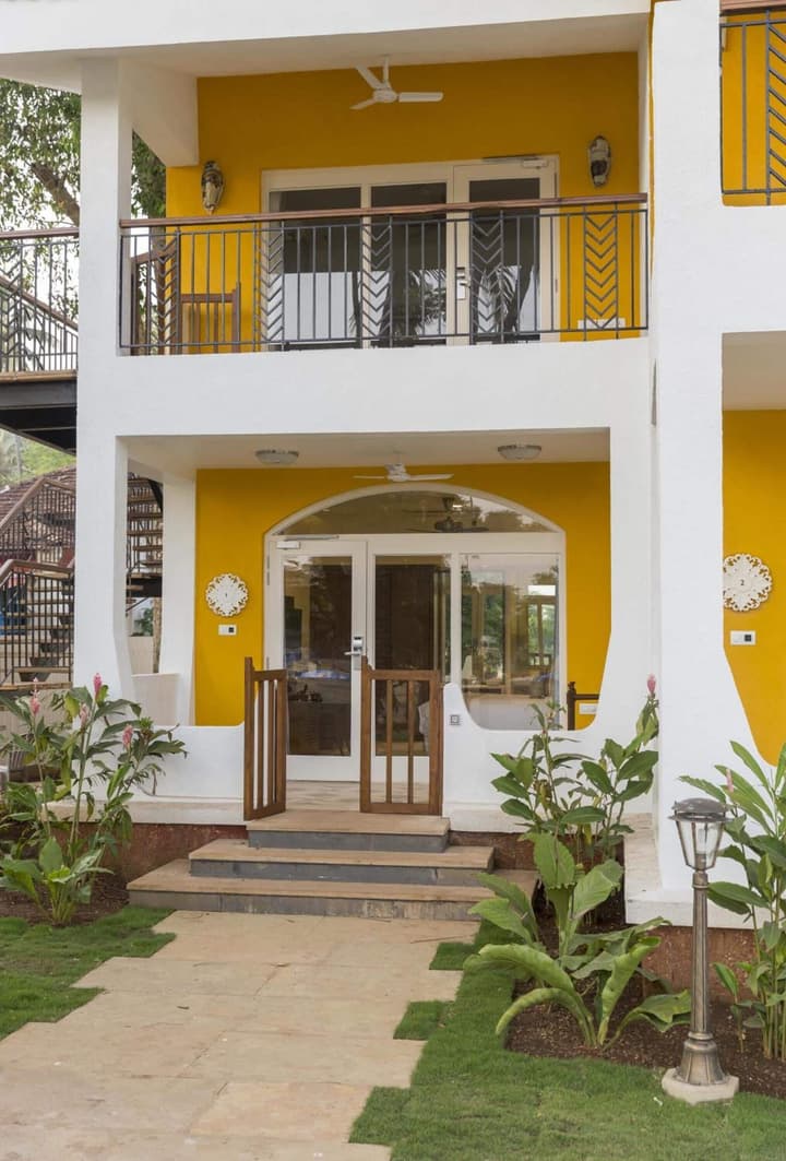 Acron Waterfront Resort