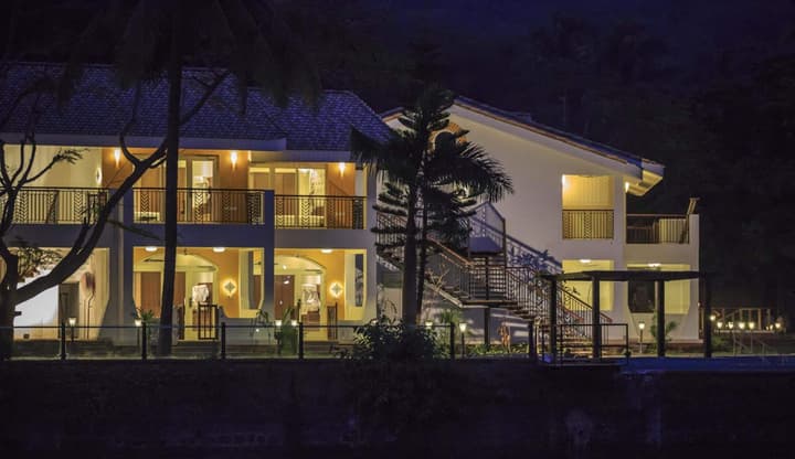 Acron Waterfront Resort