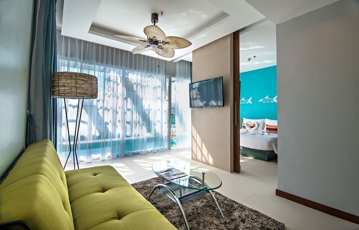 Fishermen's Harbour Urban Resort