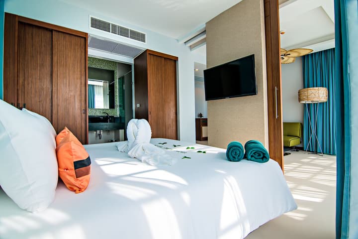 Fishermen's Harbour Urban Resort
