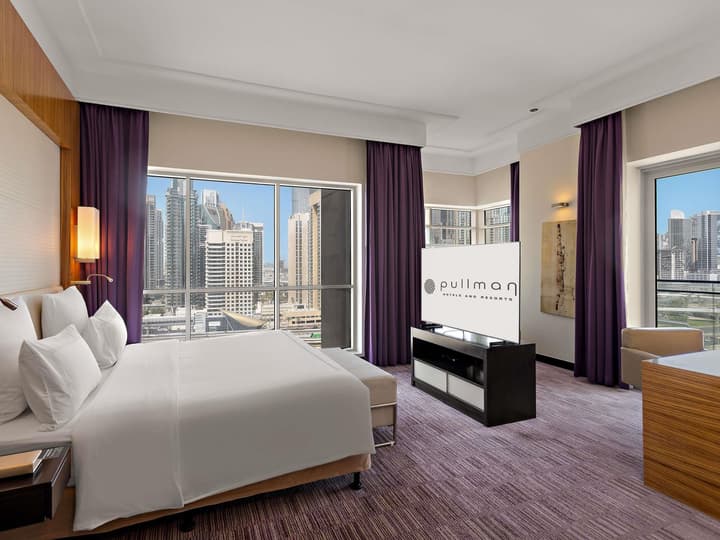 Pullman Dubai Jumeirah Lakes Towers - Hotel and Residence