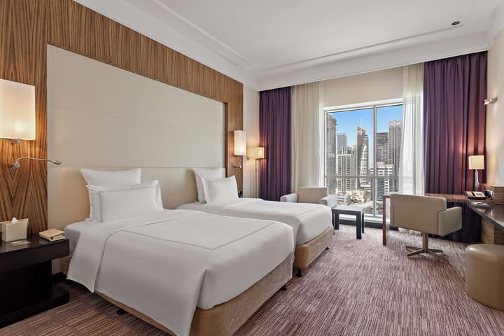 Pullman Dubai Jumeirah Lakes Towers - Hotel and Residence