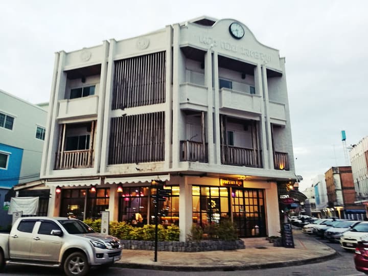 Nakorn de Sukhothai hip hotel