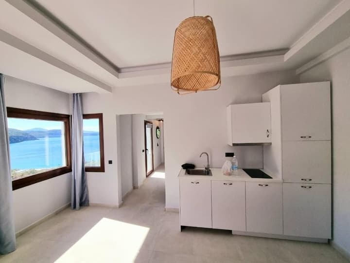 Enjoy Lichnos Bay Village, Camping, Hotel & Apartments