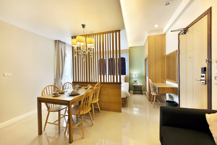 Ratana Hotel Rassada