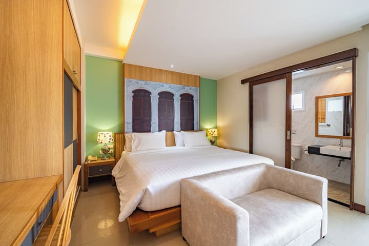 Ratana Hotel Rassada
