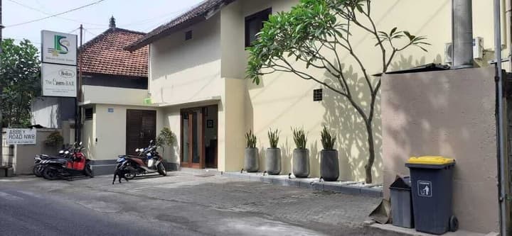Sekuta Condo Suites