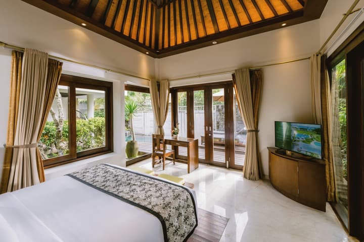MERUSAKA Nusa Dua