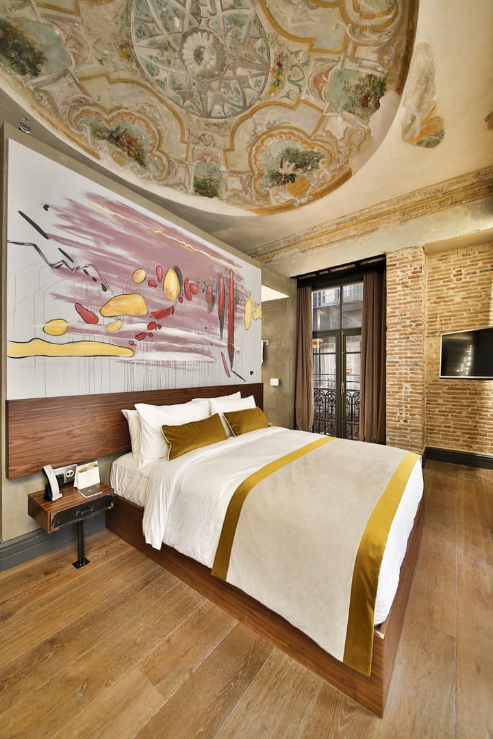 Hotel The Public