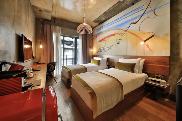 Hotel The Public