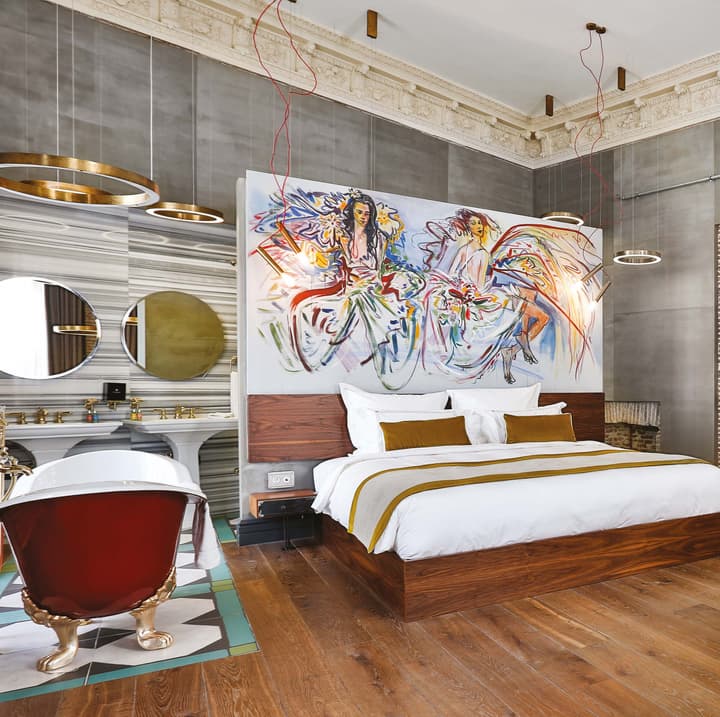 Hotel The Public