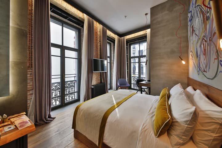 Hotel The Public
