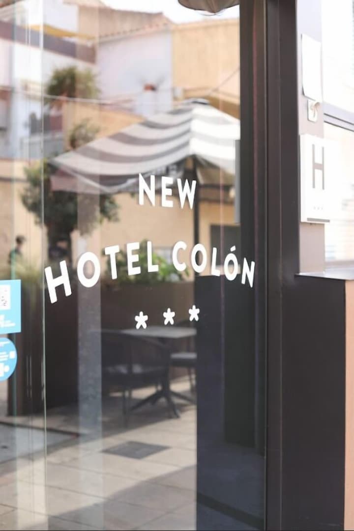 New Hotel Colón