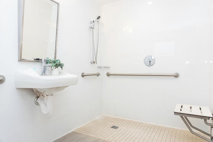 Beachside All Suites Hotel, a South Beach Group Hotel