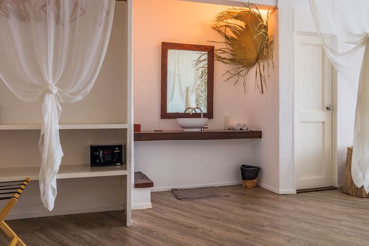 Bliss Hotel