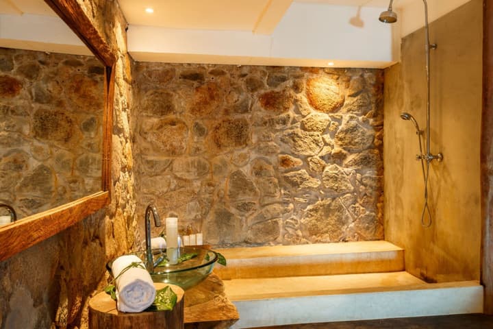 Bliss Hotel