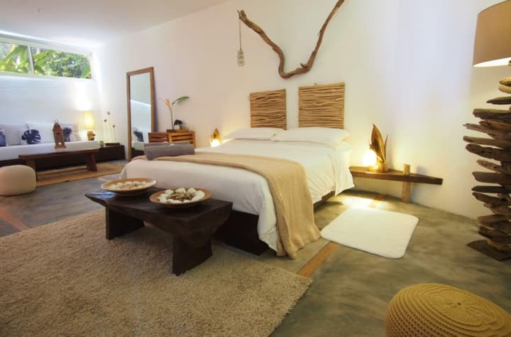 Bliss Hotel