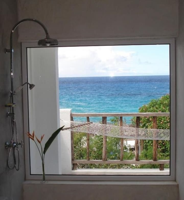 Bliss Hotel