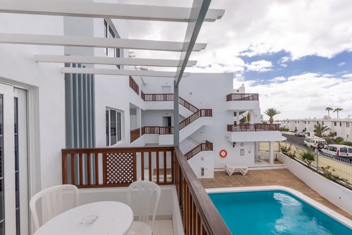 Vista Mar - SELECT ADULTS (+16)