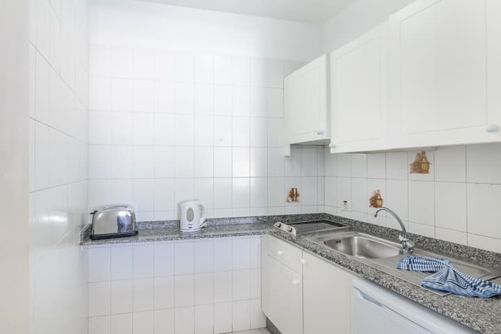 Vista Mar - SELECT ADULTS (+16)