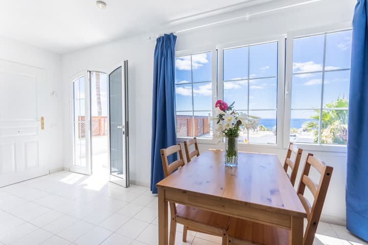 Vista Mar - SELECT ADULTS (+16)