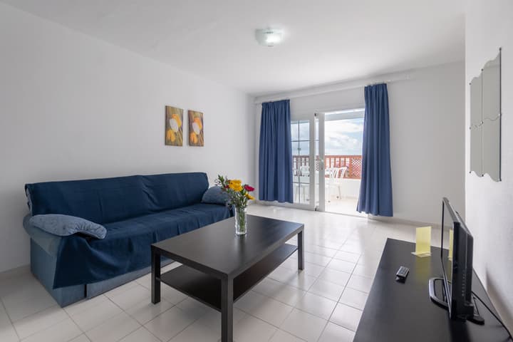 Vista Mar - SELECT ADULTS (+16)