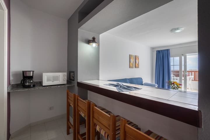 Vista Mar - SELECT ADULTS (+16)