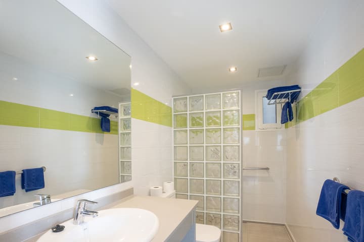 Vista Mar - SELECT ADULTS (+16)