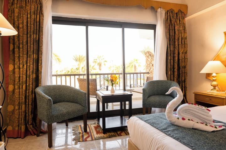 Turquoise Beach Hotel