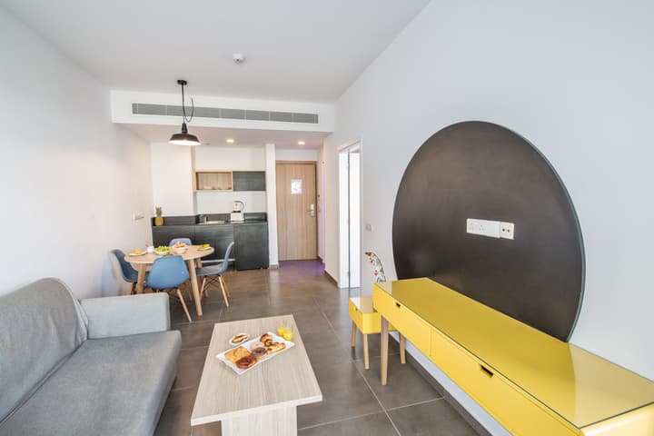 Anthea Hotel Apartments