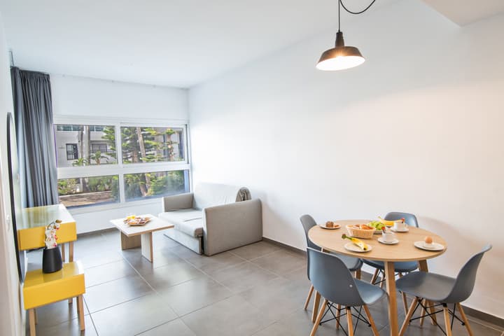 Anthea Hotel Apartments