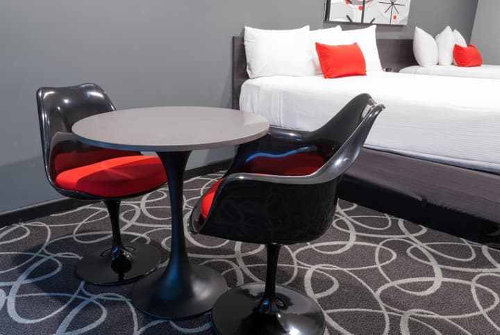 Astro Pasadena Hotel