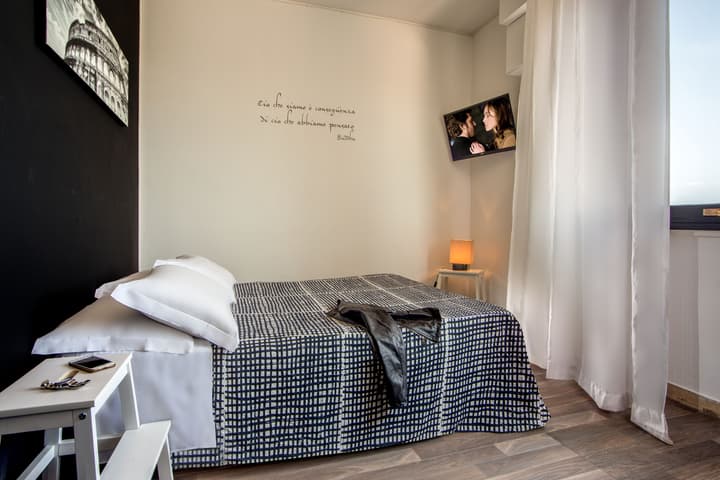 Radio Hotel